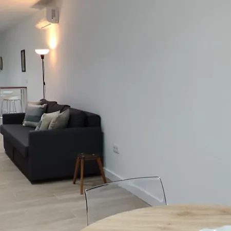 Azahar Apartment